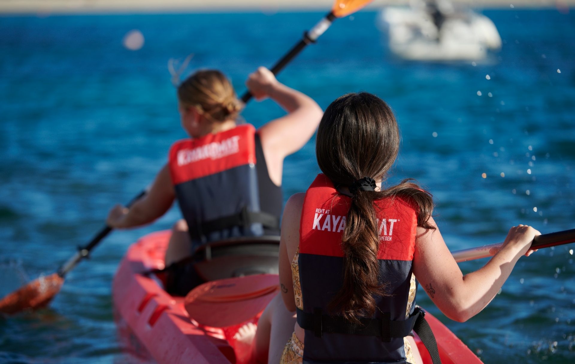 Coutras : Kayakomat, un distributeur automatique de kayak et paddle à disposition du public