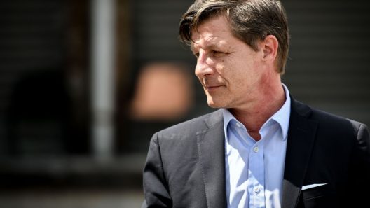 mort de Nicolas Florian, Ancien maire Bordeaux, Décès Nicolas Florian, Politique Bordeaux, Accident vasculaire cérébral, Hommage Nicolas Florian, Bordeaux actualité, Mort ancien maire, Figure politique Bordeaux, Décès homme politique,