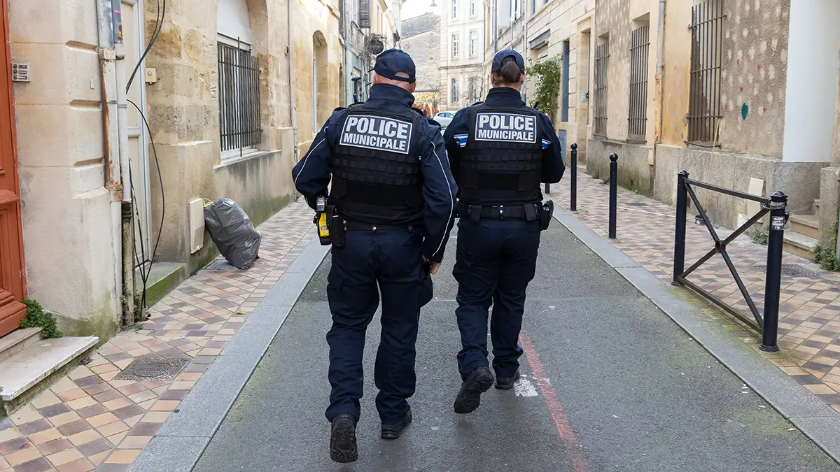 Bordeaux muscle sa lutte contre les incivilités : une brigade dédiée traque les infractions au quotidien