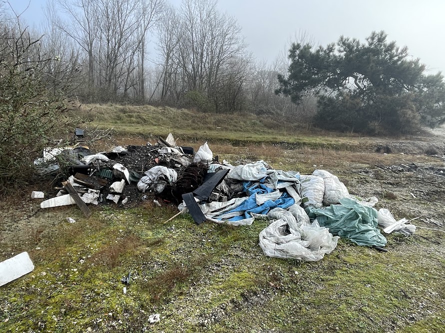Lacs de Parempuyre : une décharge à ciel ouvert aux portes de Bordeaux