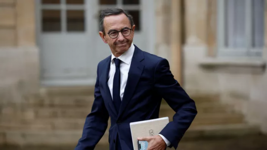 Immigration : Bruno Retailleau veut conditionner le séjour des étrangers à un test de français