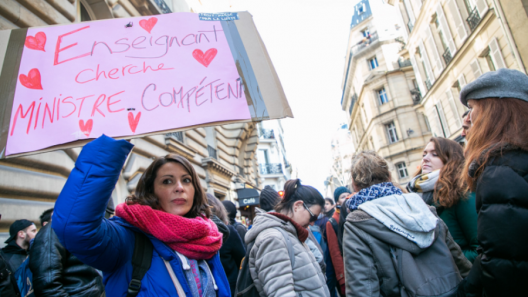 Écoles en Gironde : colère et mobilisations face aux suppressions de postes