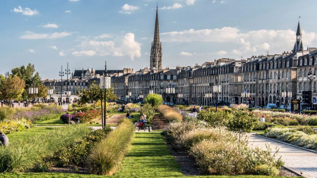 « Quand Bordeaux se réinvente » : un ouvrage pour comprendre les mutations urbaines d’aujourd’hui et de demain