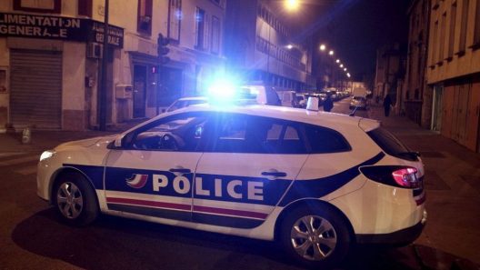 Bègles : le corps d’une jeune femme découvert sous une tente