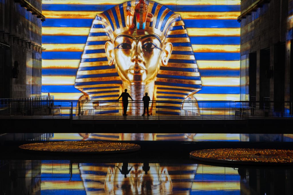 Exposition "L'Égypte des Pharaons" aux Bassins des Lumières