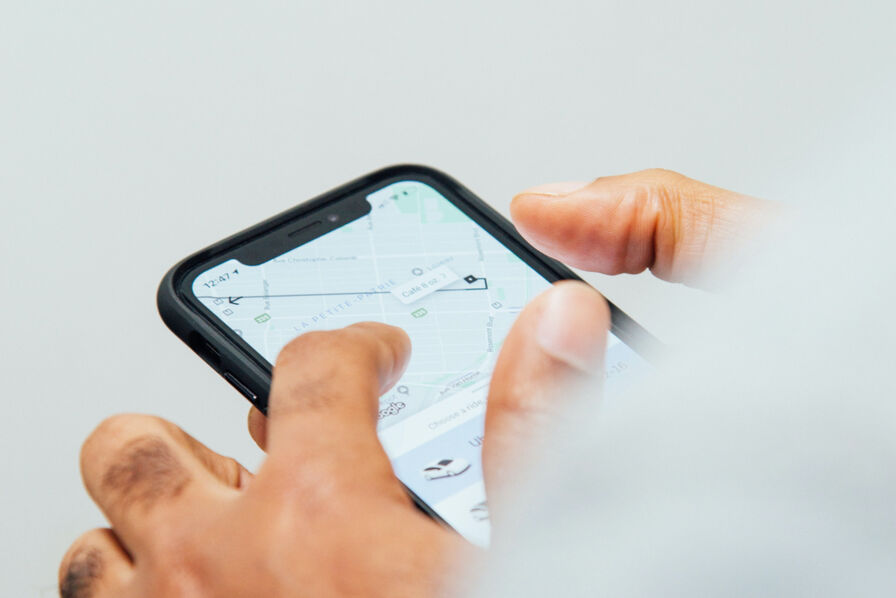 Zouhir Mouksi, un record, une bataille : un chauffeur bordelais face à Uber