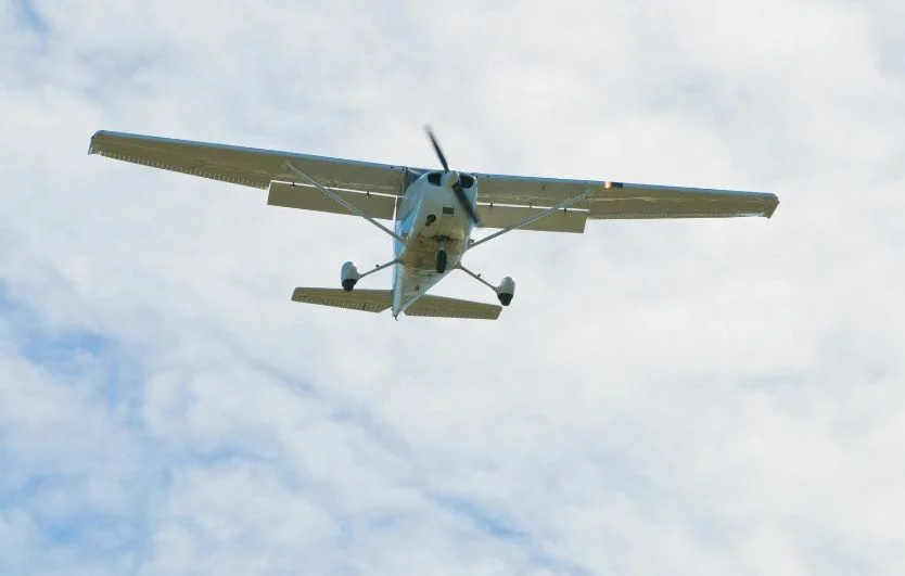 Un avion contraint à un atterrissage d’urgence dans un champ du Blayais
