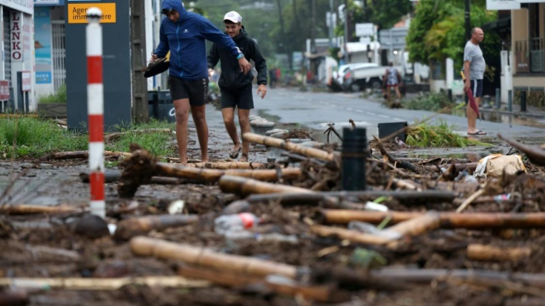 Cyclone Garance : La Réunion balayée par des vents destructeurs