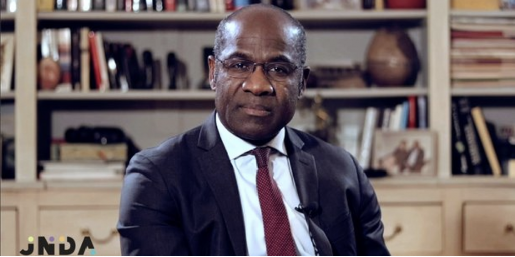 Municipales à Bordeaux : Pierre de Gaétan Njikam s’invite dans la course et bouscule la droite