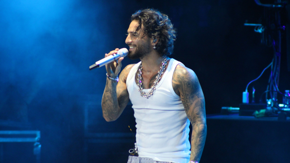 Musique : Sur scène, pourquoi les artistes ont des oreillettes ?