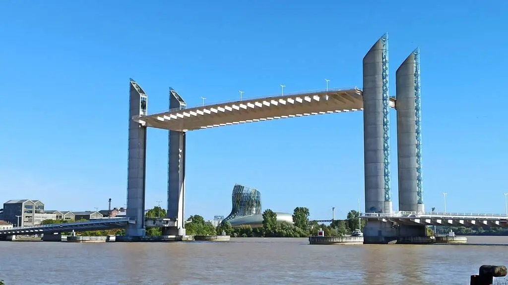 Bordeaux : cinq fermetures du pont Chaban-Delmas en mars, voici les dates et horaires à retenir