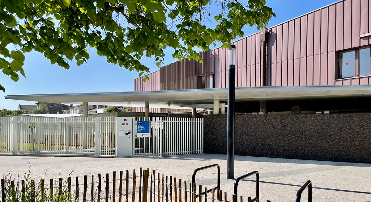 Collège Jacques-Ellul : dix semaines sans prof de maths, un parent prend le relais