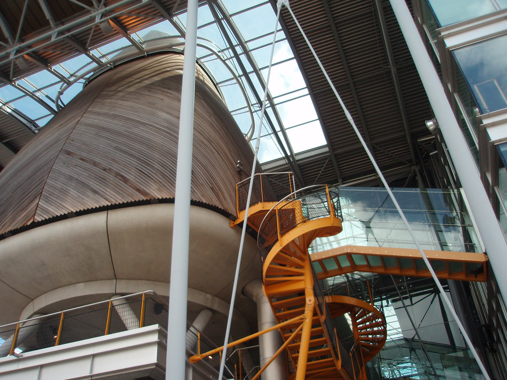 Abus de faiblesse : un thérapeute bordelais et sa femme face à la justice pour emprise psychologique