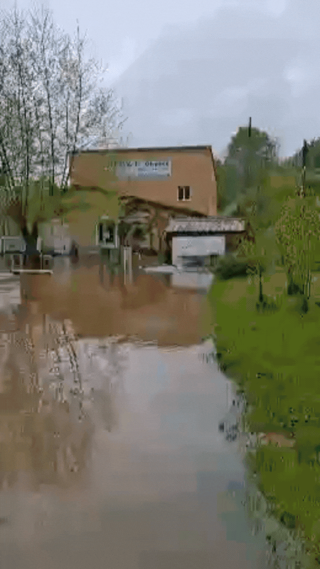 Crues de Pâques : la Dordogne les pieds dans l’eau