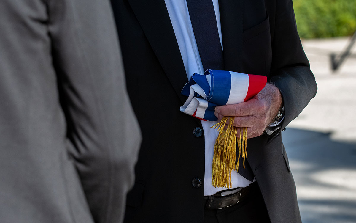 Pression, insultes, agressions : les maires de Gironde au bord de la rupture