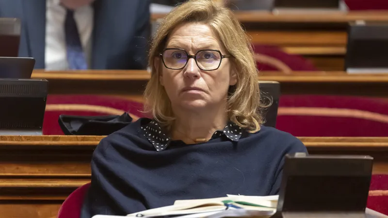 Municipales à Bordeaux : Delattre dégaine sa candidature et attaque le bilan Hurmic