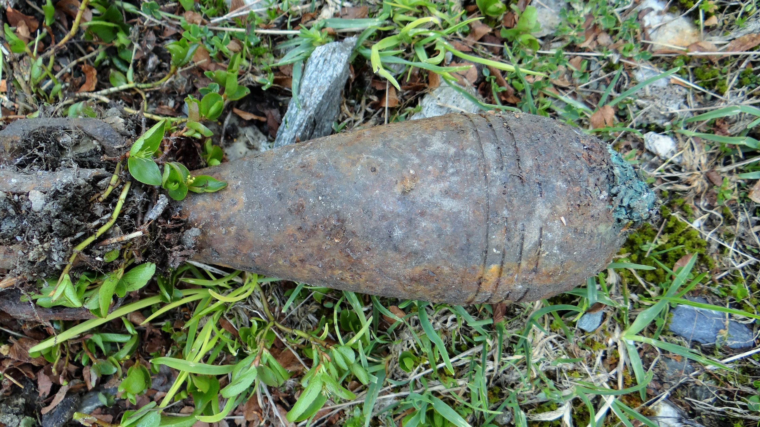 Audenge : elle repart de la brocante avec un souvenir explosif, un obus