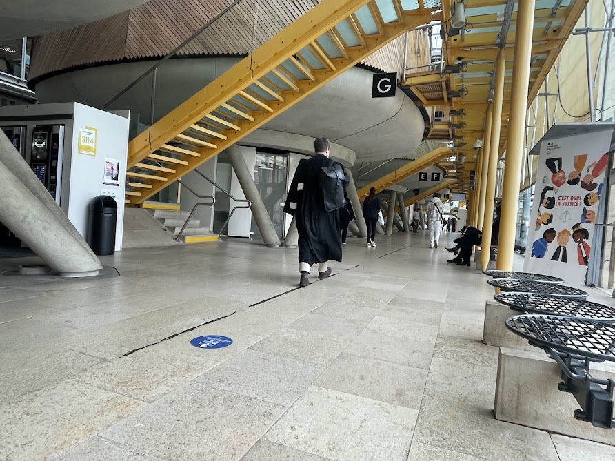 Une élue municipale de nouveau devant les juges pour des propos tenus lors d’un contrôle de police