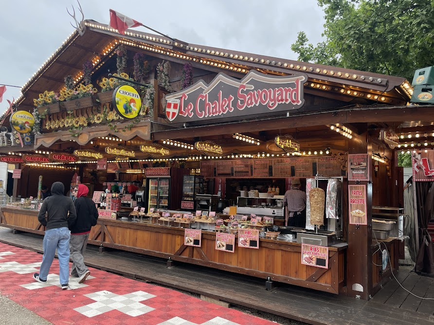 Bordeaux : la Foire à la brocante s’installe place des Quinconces jusqu’au 11 mai