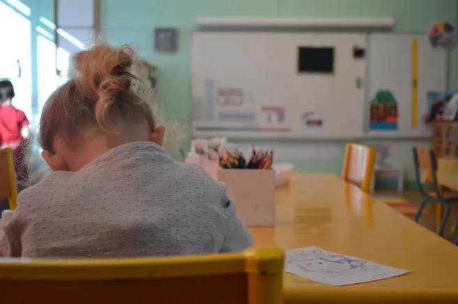 Gujan-Mestras : litige entre une famille et une école privée après des faits d’agression sexuelle en maternelle