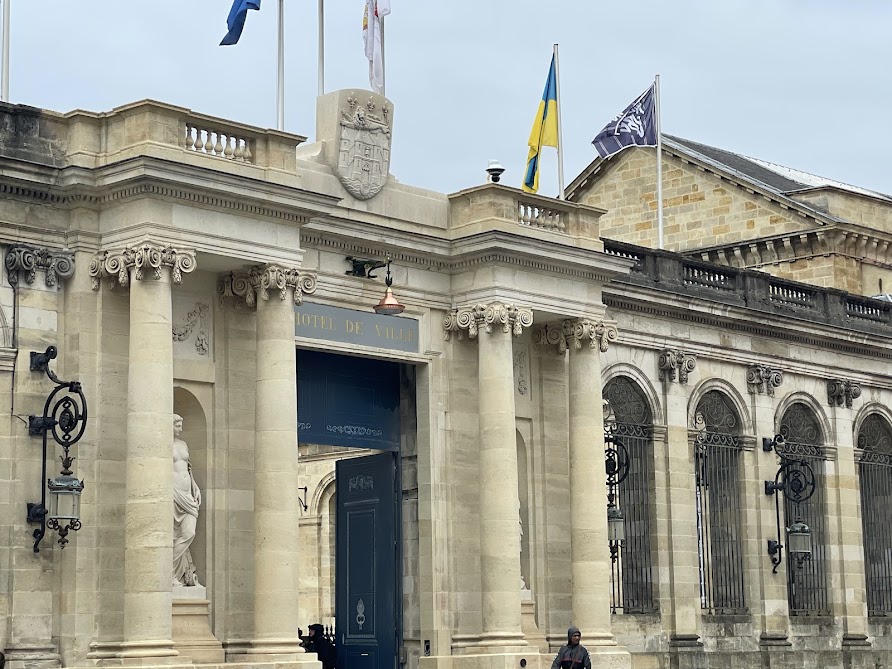 Distribution de tracts : l’arrêté du maire de Bordeaux retoqué par le tribunal