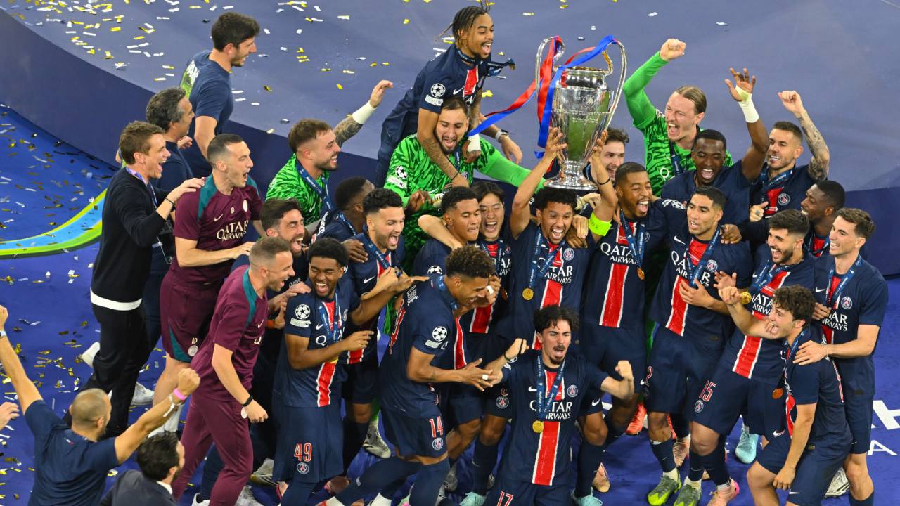 Place de la Victoire : échauffourées et feux de poubelles après la victoire du PSG