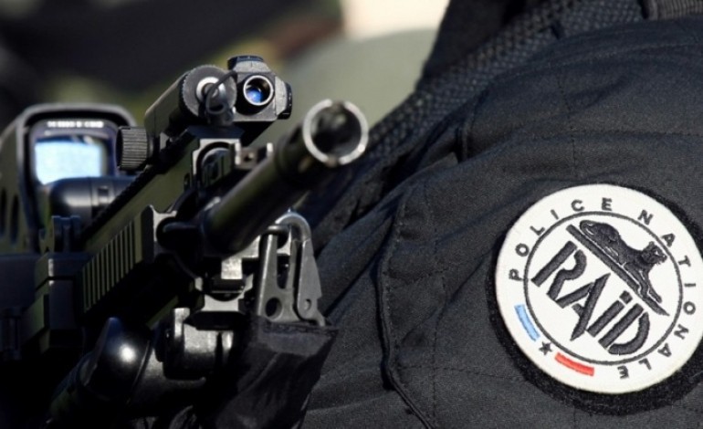 Bordeaux : alerte rue de Talence, un homme neutralisé après avoir brandi un couteau