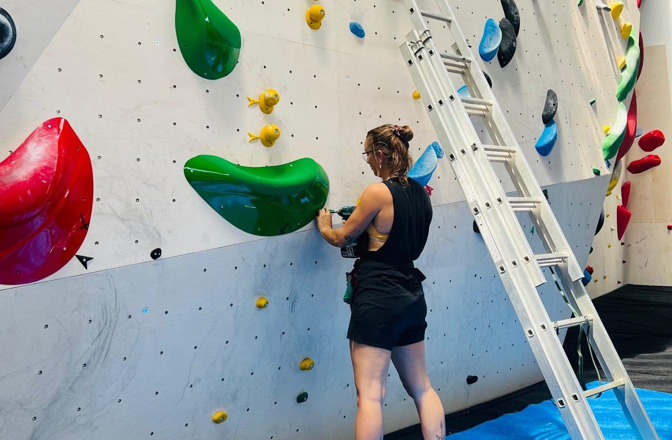 Bassin à bloc - escalade : un nouveau spot indoor voit le jour à Gujan-Mestras