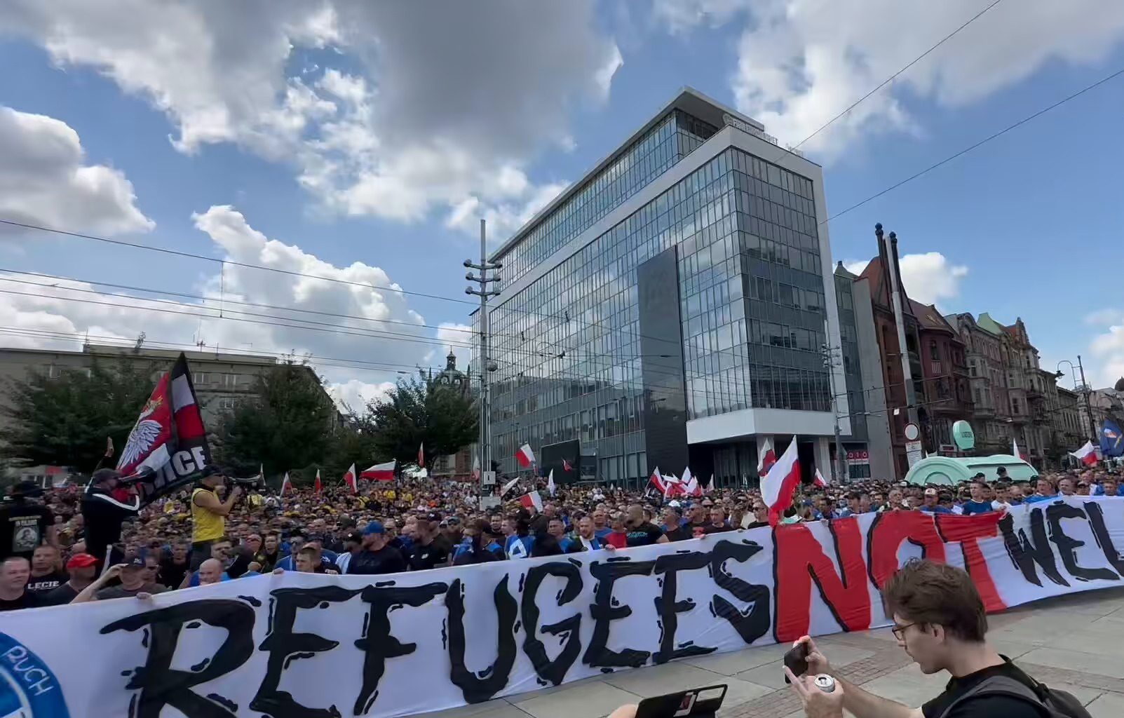 Manifestations contre l’immigration en Pologne : mobilisation d’extrême droite dans tout le pays