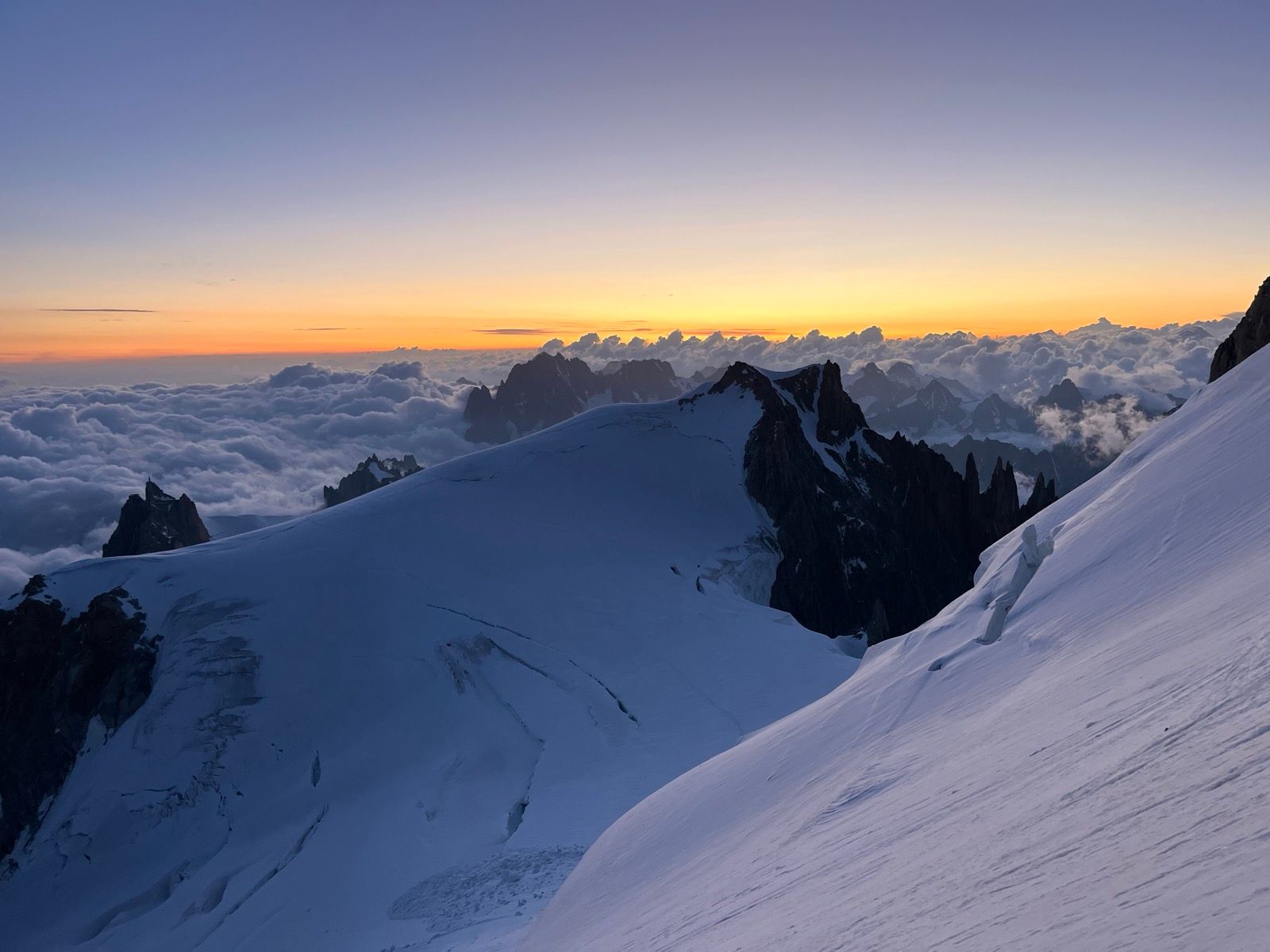 Aiguille de Bionnassay au Mont-Blanc : un homme et une femme perdent la vie en pleine ascension