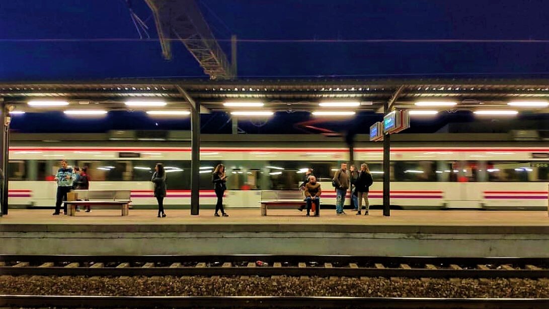 Liaison vers l’Espagne : des élus du Sud-Ouest plaident pour moderniser la ligne existante