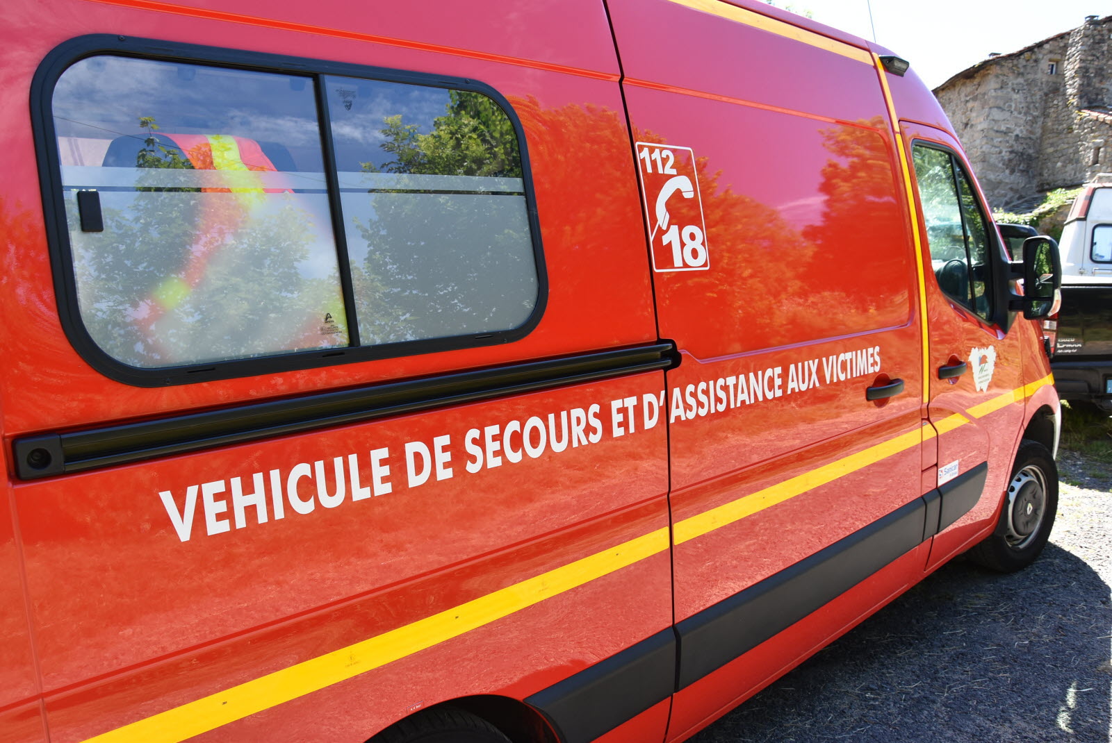 Un garçon chute du dernier étage à Cenon près de Bordeaux