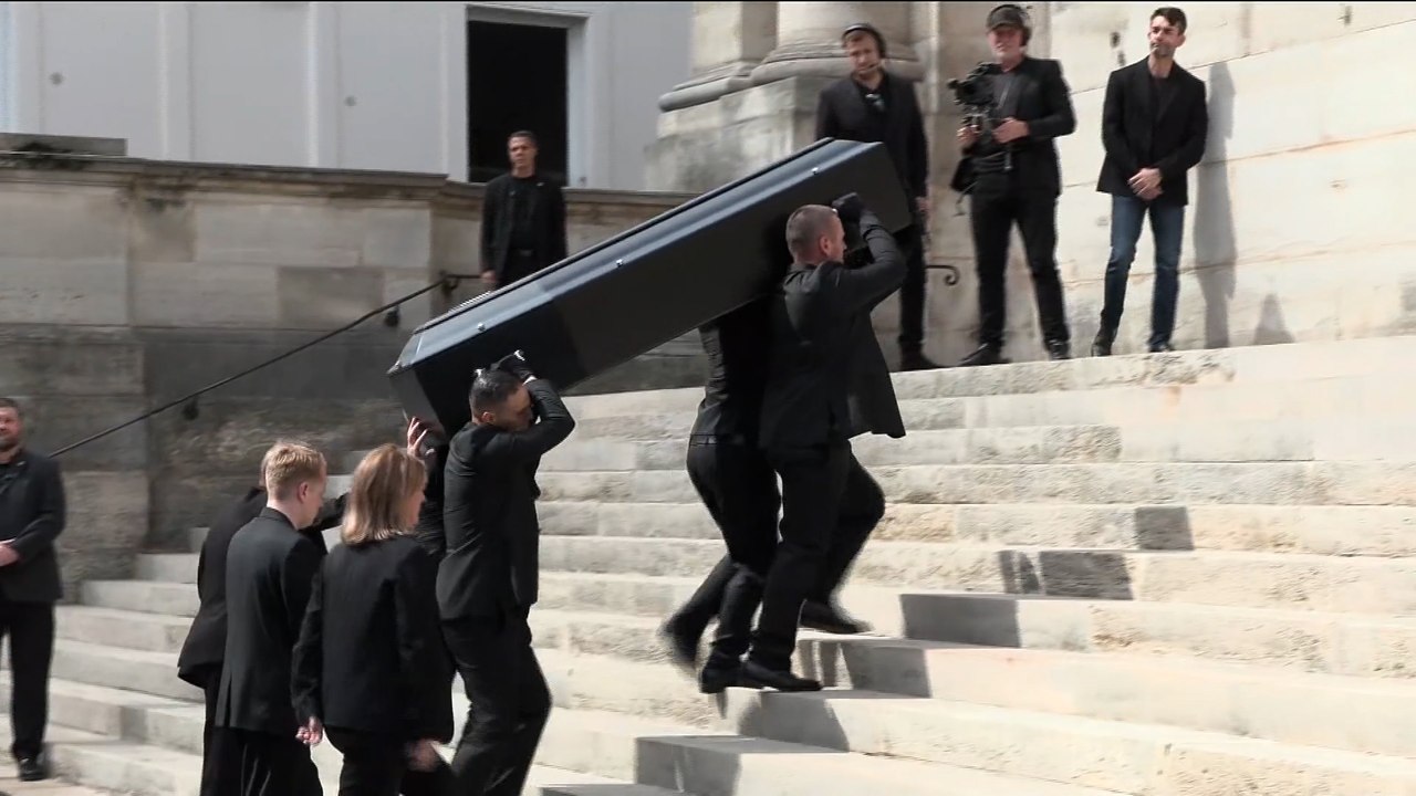 Obsèques de Thierry Ardisson : un ultime hommage à l’animateur culte de la télévision française