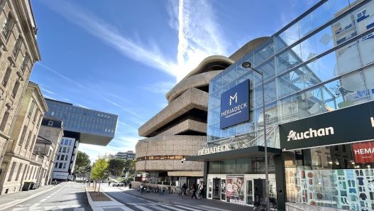 Intervention musclée au centre commercial Mériadeck, un suspect arrêté