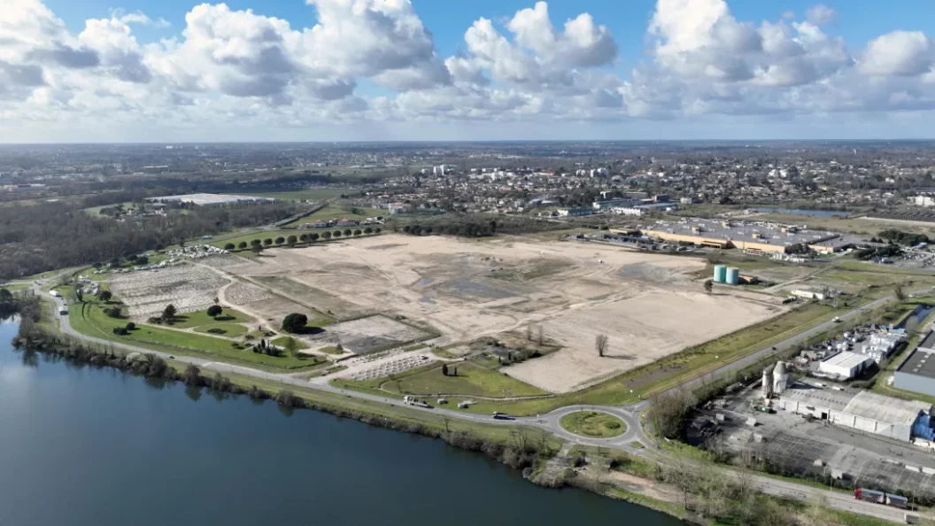 Axtom : l’ancienne usine Ford à Blanquefort transformée en hub économique et écologique