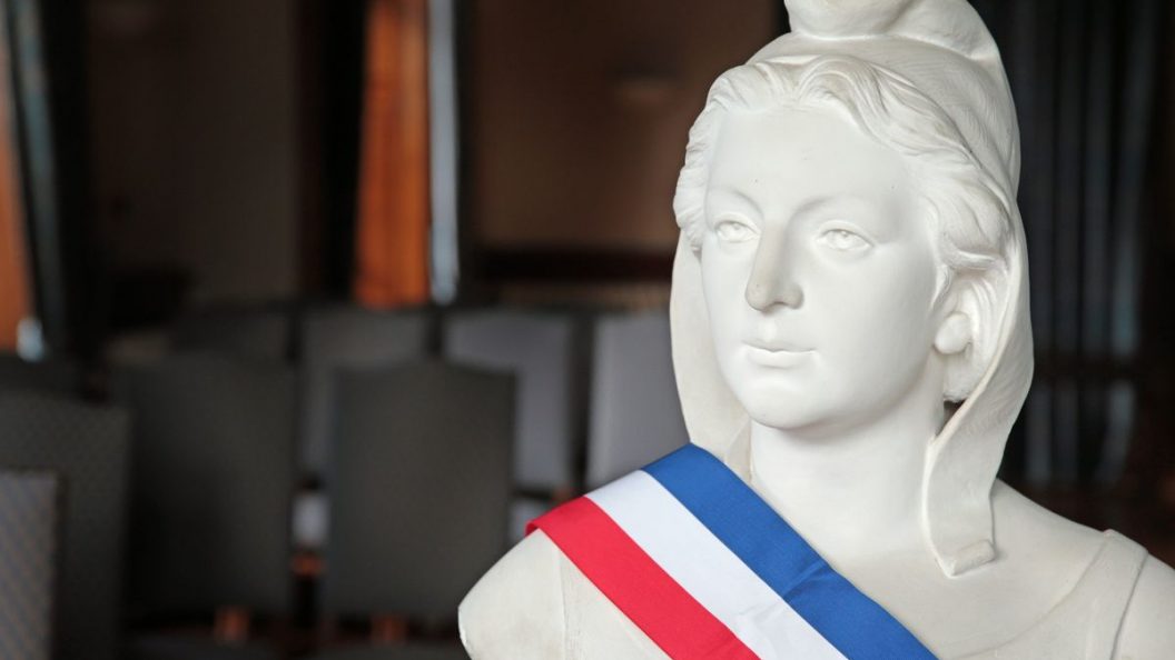 Saint-Ciers-d’Abzac : une mairie en suspens après le retrait du maire, la première adjointe en première ligne