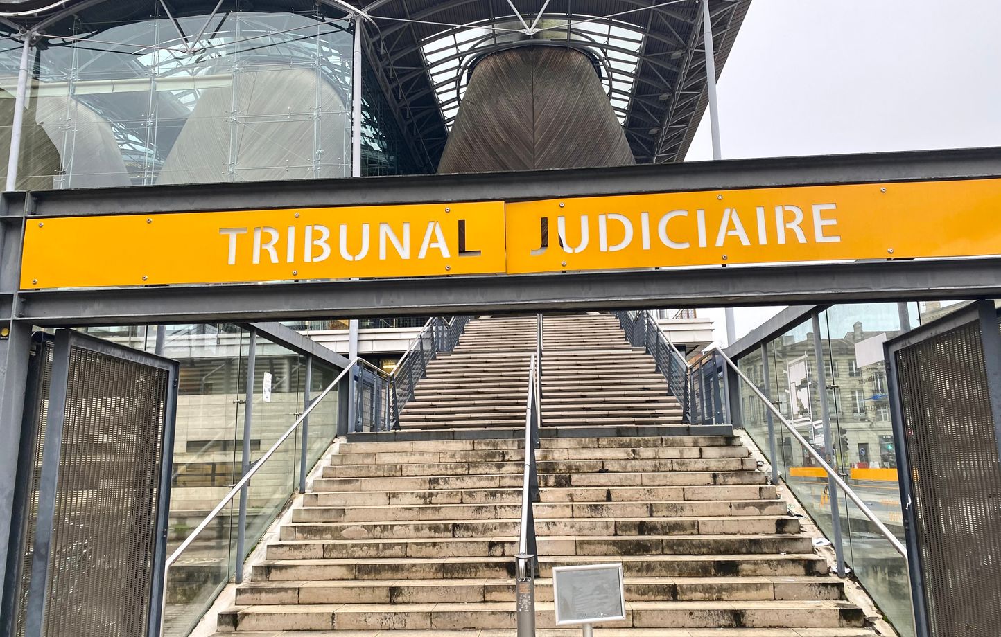 Tentative d’assassinat à Floirac : un suspect écroué