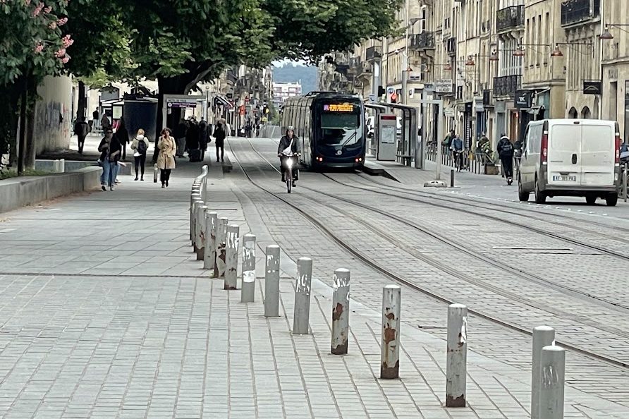 Bordeaux Tram ligne A : interruptions nocturnes et bus de substitution du 29 septembre au 3 octobre