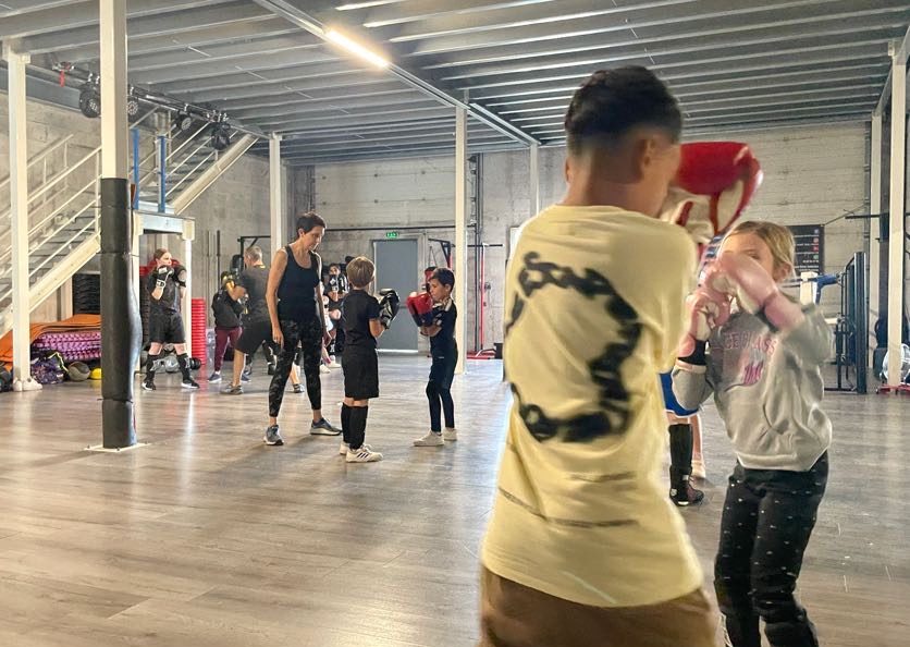 Le Cercle Savate Boxe Française d'Eysines : une école du respect qui façonne des sportifs complets et stratèges