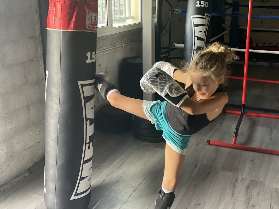 Le Cercle Savate Boxe Française d'Eysines : une école du respect qui façonne des sportifs complets et stratèges