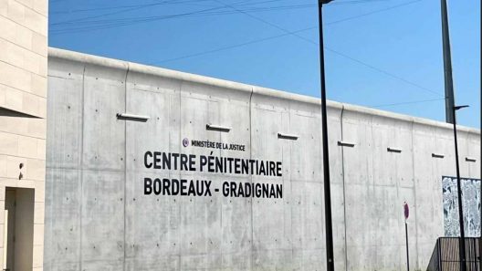 Cafouillage pénitentiaire en Gironde : le détenu disparu réincarcéré après des mois de cavale