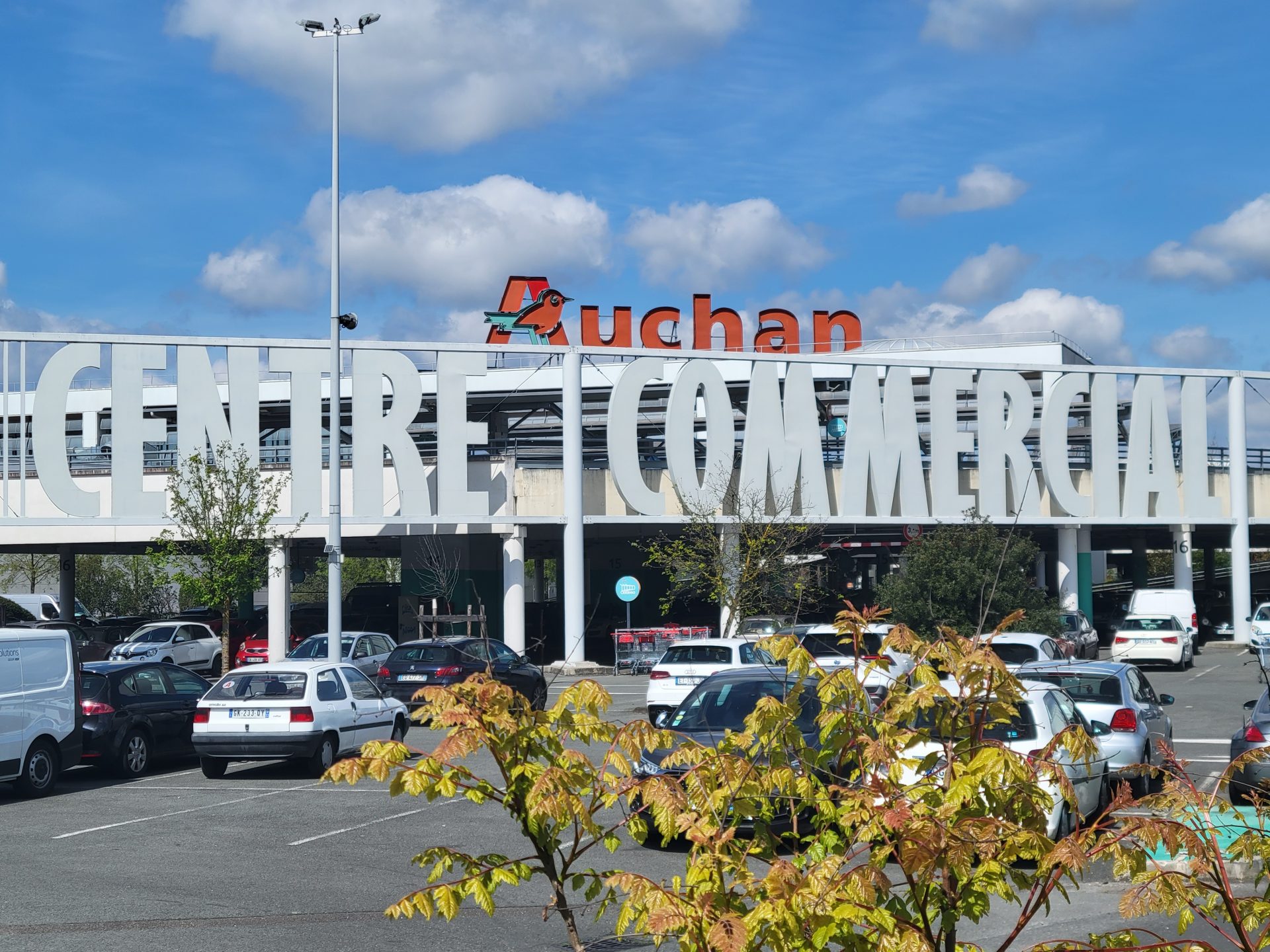 Auchan Bordeaux-Lac : La Petite Fabrique, Easy Cash et d’autres nouvelles enseignes à découvrir
