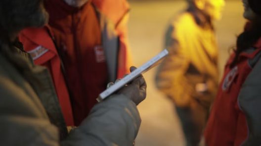 Précarité et agressivité : les bénévoles en première ligne aux Capucins