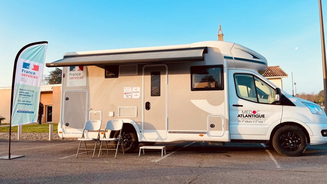 Médoc : le bus France Services facilite les démarches administratives en zone rurale