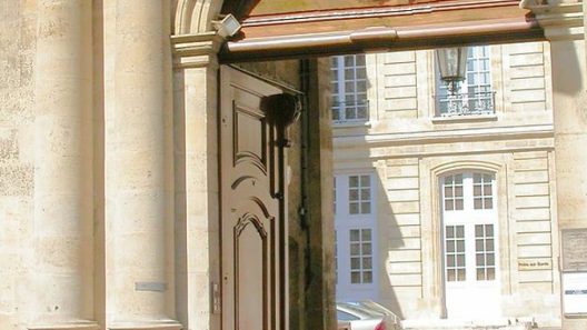 Bordeaux : quatre acteurs sociaux unissent leurs forces pour simplifier l’accès aux services solidaires