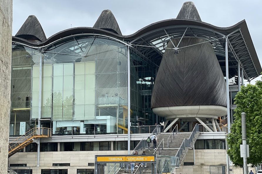 Disparition d’une adolescente : son compagnon soupçonné de proxénétisme