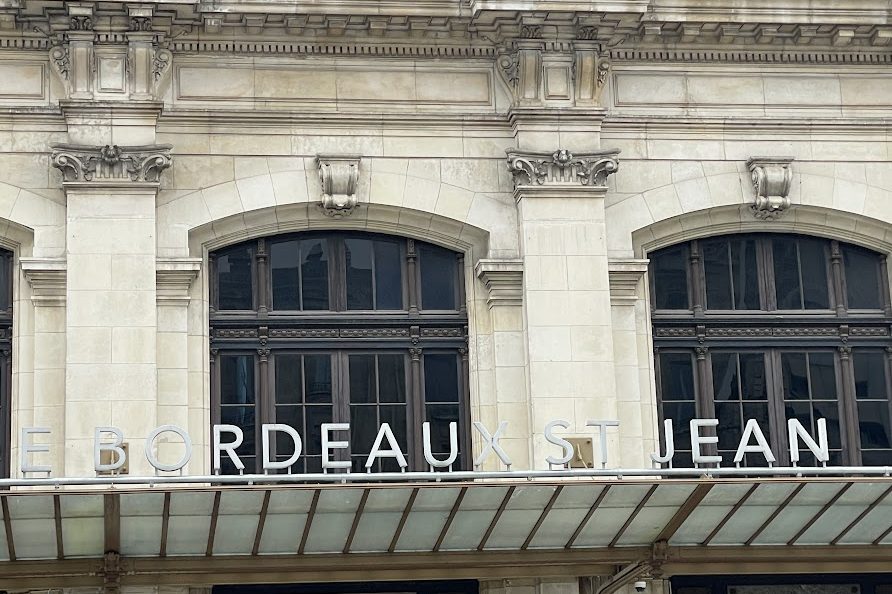 Voies encombrées et pannes : matinée chaotique pour les trains en Gironde et Charente-Maritime