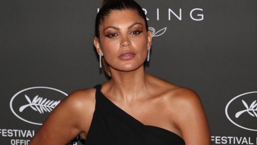 Paris : Nawell Madani visée par une enquête pour violences sur un enfant