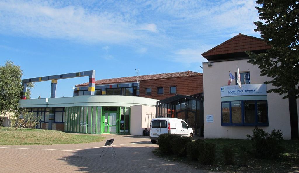 Libourne : fausses menaces au lycée Jean-Monnet, une enseignante condamnée pour dénonciation mensongère et escroquerie