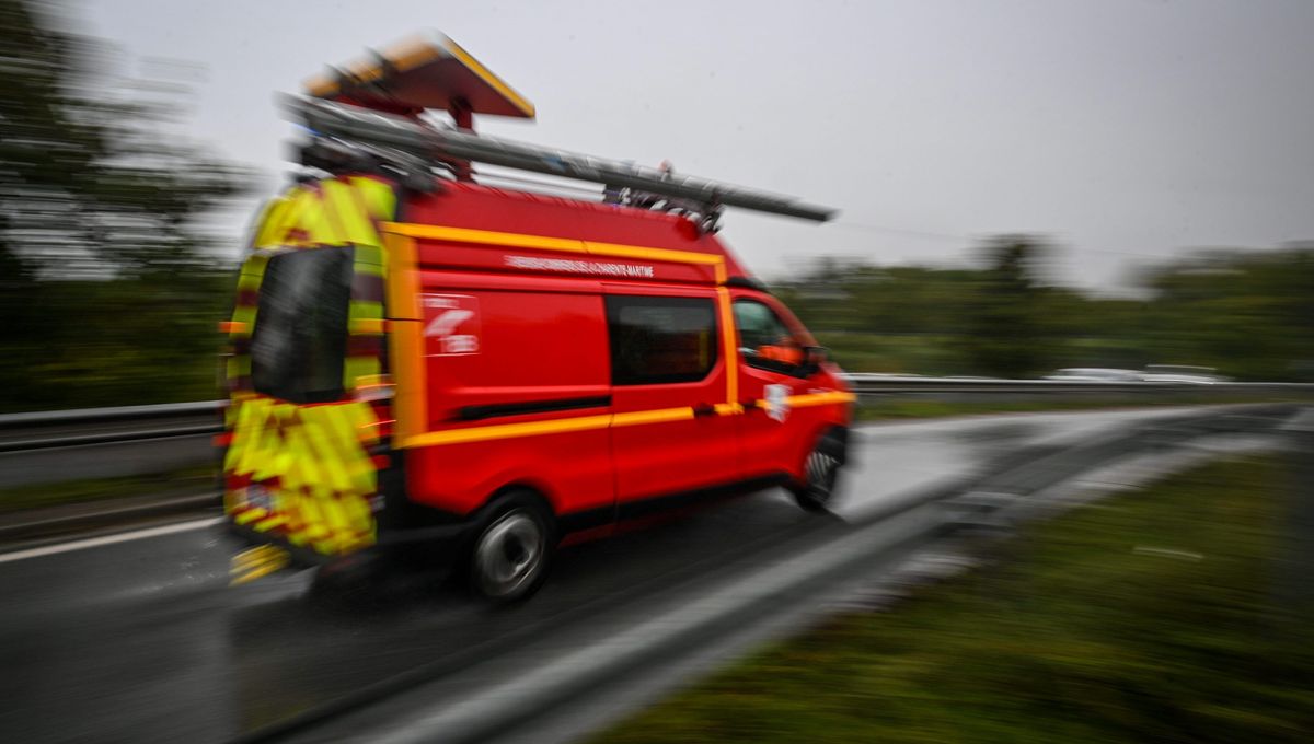 Cycliste gravement blessé à Sainte‑Eulalie après un choc avec un camion